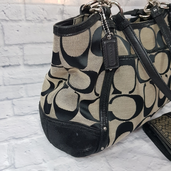 COACH Alexandra Signature Canvas Purse & Wallet - Picture 4 of 14